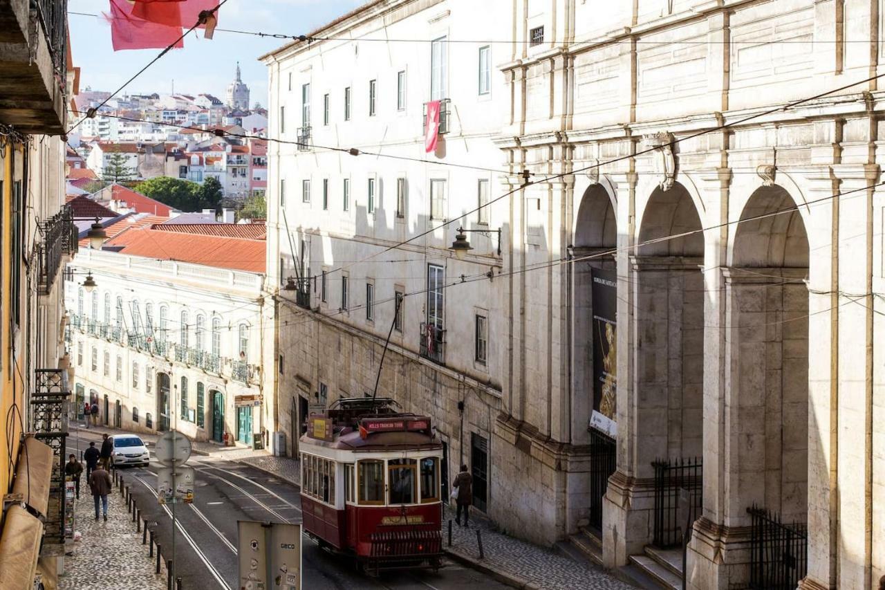 Calcada Do Combro Apartment Lisbon Luaran gambar